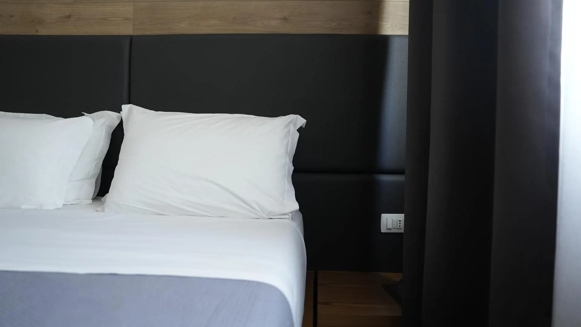 Bluepoint Hotel Tepelene Albania