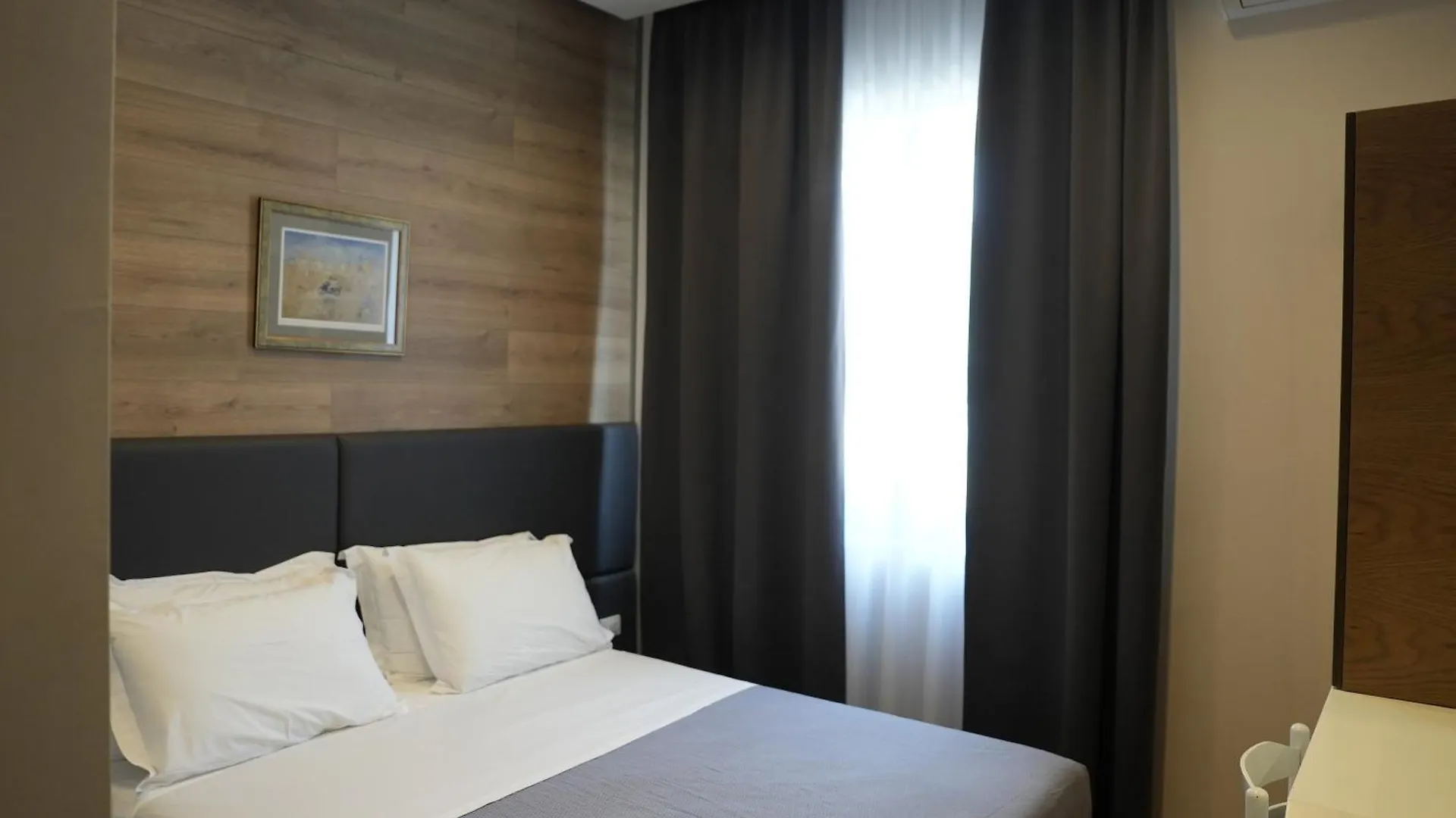 Bluepoint Hotel Tepelene Albania