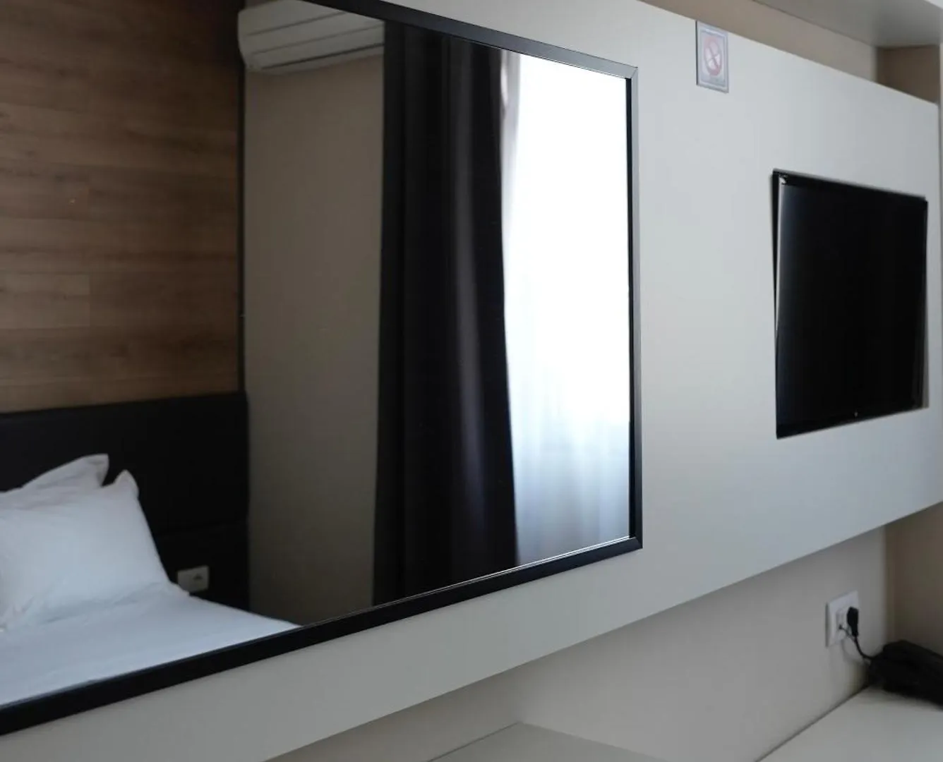 Bluepoint Hotel Tepelene