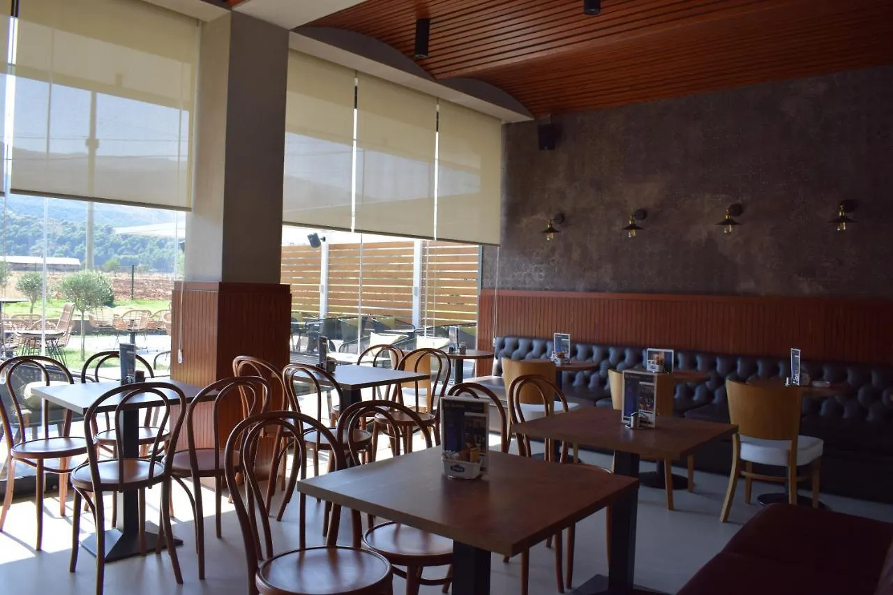 Bluepoint Hotel Tepelenë 알바니아