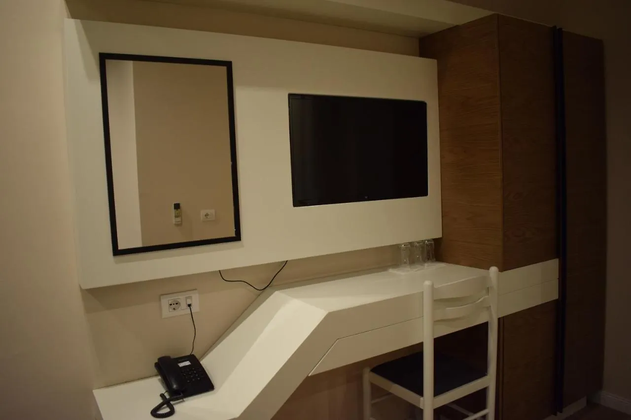 Bluepoint Hotel Tepelene