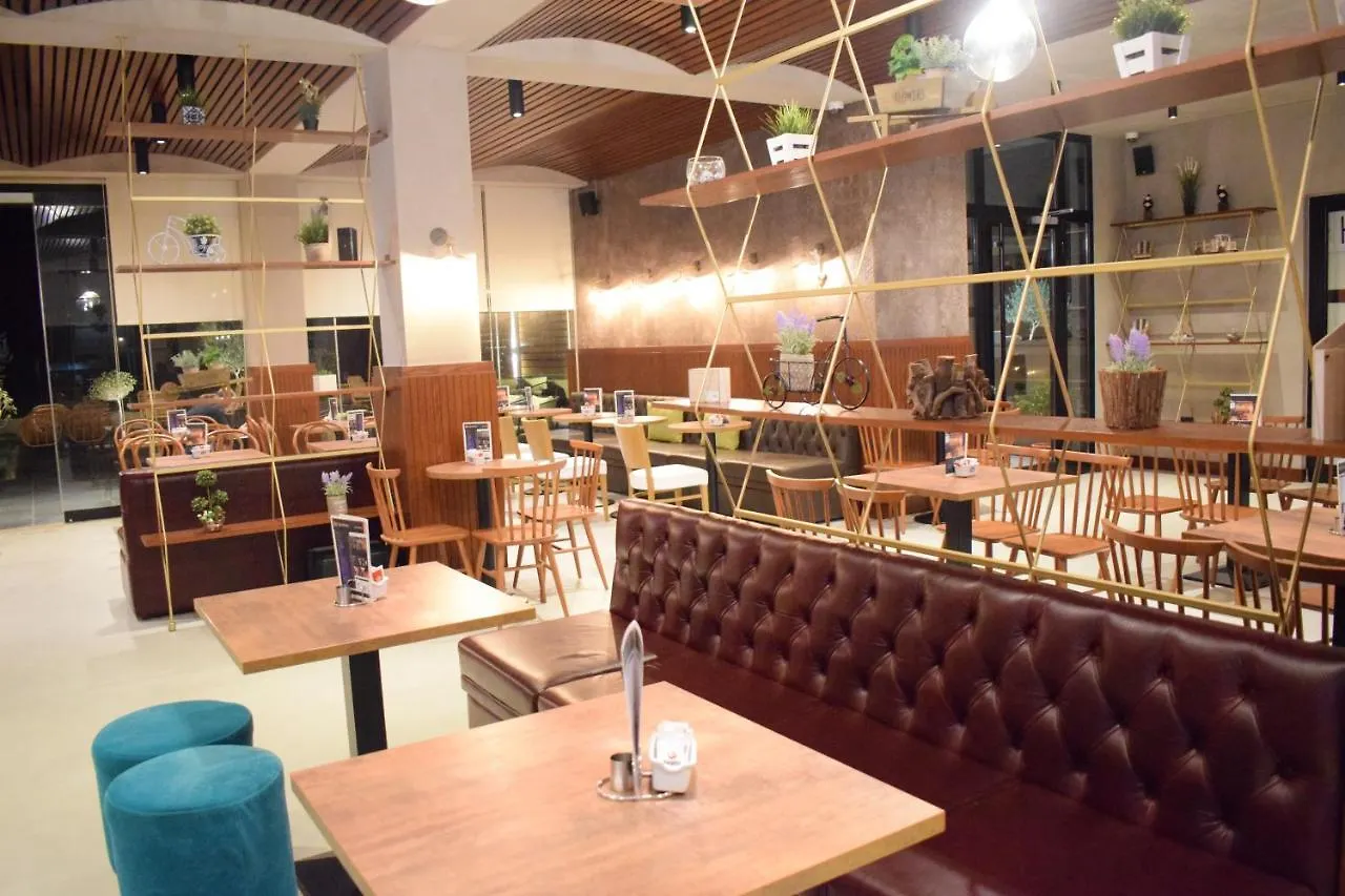 Bluepoint Hotel Tepelene