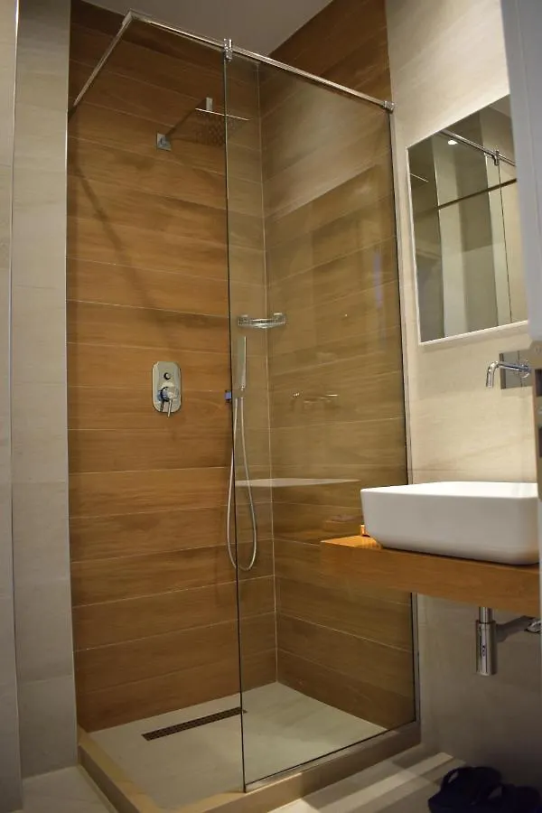 Bluepoint Hotel Tepelene