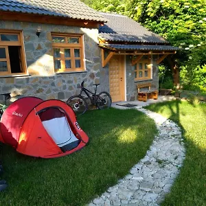 Bujtina Peshtan Guesthouse&camping Gasthuis